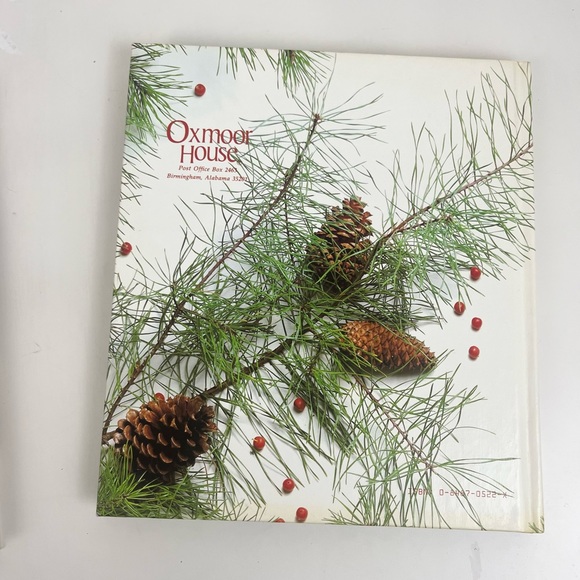 1981 Southern Living Christmas Book Hardcover Decorate Gift Recipes & More - Picture 2 of 16